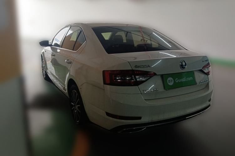 Used Skoda Octavia 2018 TSI230 DSG Luxury Edition Rear Left 45 Deg