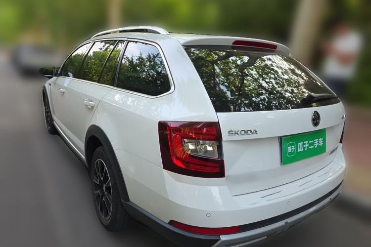 Used Skoda Octavia 2018 Station Wagon TSI230 DSG Luxury Edition Rear Left 45 Deg