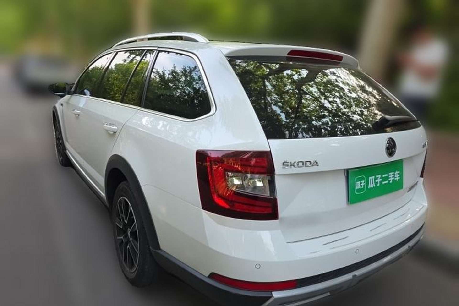 Used Skoda Octavia 2018 Station Wagon TSI230 DSG Luxury Edition Rear Left 45 Deg