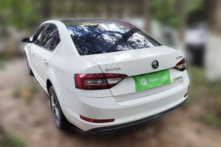 Used Skoda Octavia 2018 1.6L Automatic Comfort Edition Rear Left 45 Deg