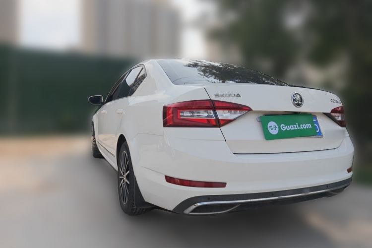 Used Skoda Octavia 2018 1.6L Automatic Luxury Edition Rear Left 45 Deg