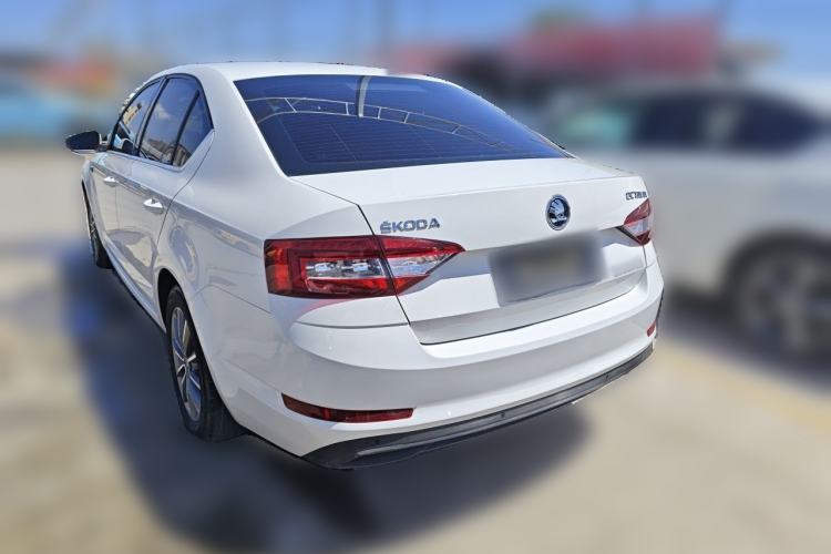 Used Skoda Octavia 2018 1.6L Automatic Comfort Edition Rear Left 45 Deg