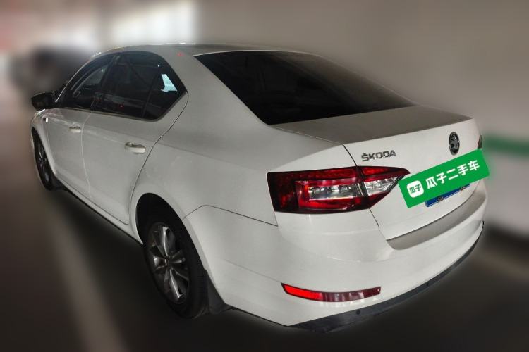 Used Skoda Octavia 2018 1.6L Automatic Comfort Edition Rear Left 45 Deg