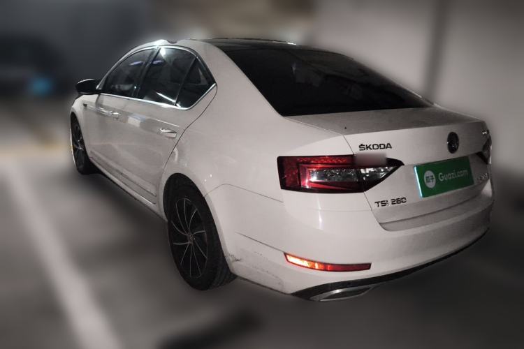 Used Skoda Octavia 2018 TSI280 DSG Flagship Edition Rear Left 45 Deg