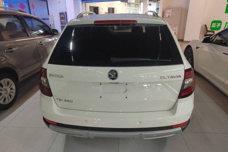 Used Skoda Octavia 2018 Station Wagon TSI280 DSG Flagship Edition Rear