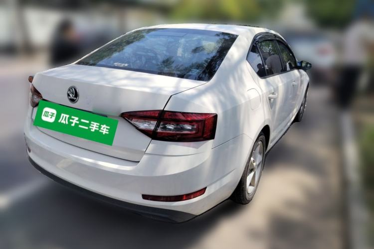 Used Skoda Octavia 2018 1.6L Manual Standard Edition Rear Right 45 Deg