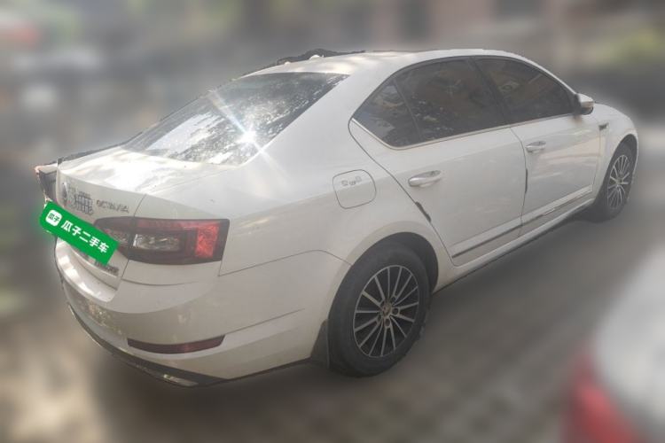 Used Skoda Octavia 2018 1.6L Automatic Luxury Edition Rear Right 45 Deg