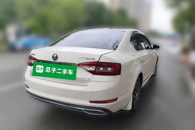Used Skoda Octavia 2018 TSI230 DSG Luxury Edition Rear Right 45 Deg