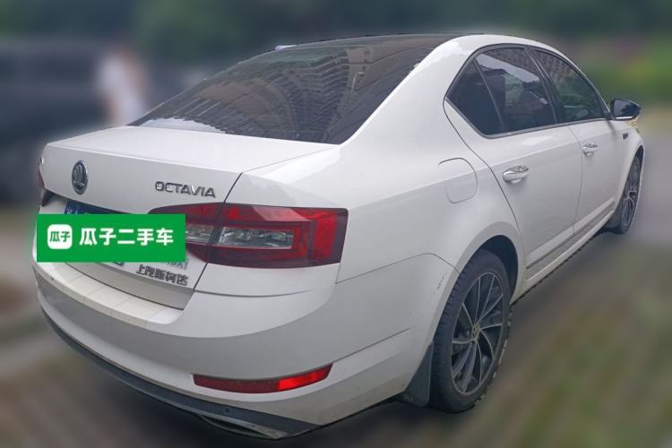 Used Skoda Octavia 2018 TSI280 DSG Luxury Edition Rear Right 45 Deg
