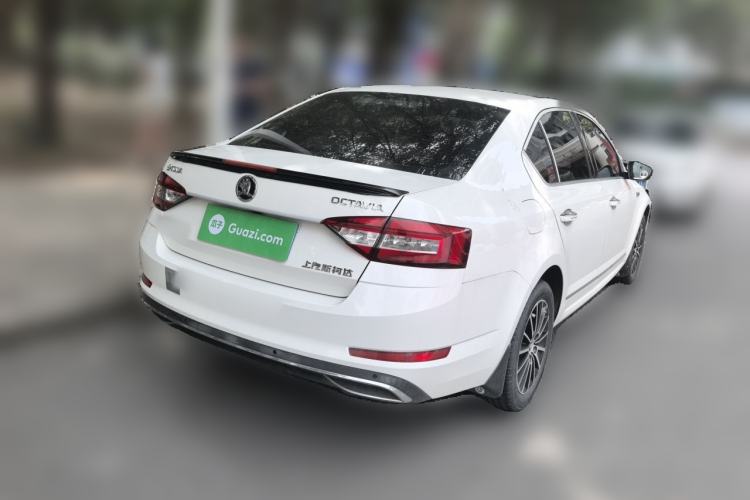 Used Skoda Octavia 2018 TSI230 DSG Luxury Edition Rear Right 45 Deg