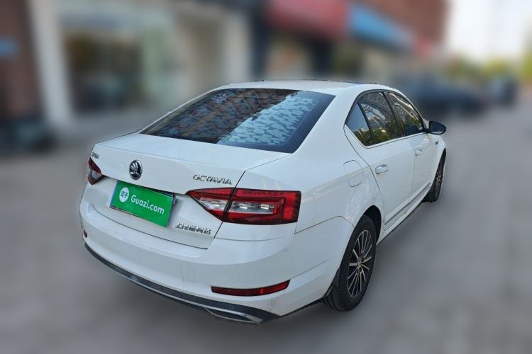 Used Skoda Octavia 2018 TSI230 DSG Luxury Edition Rear Right 45 Deg