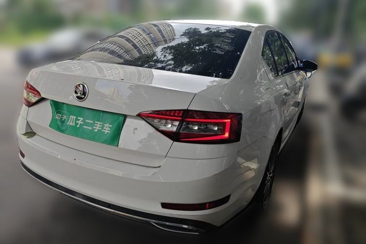 Used Skoda Octavia 2018 TSI230 DSG Luxury Edition Rear Right 45 Deg