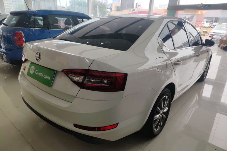 Used Skoda Octavia 2018 TSI230 DSG Comfort Edition Rear Right 45 Deg