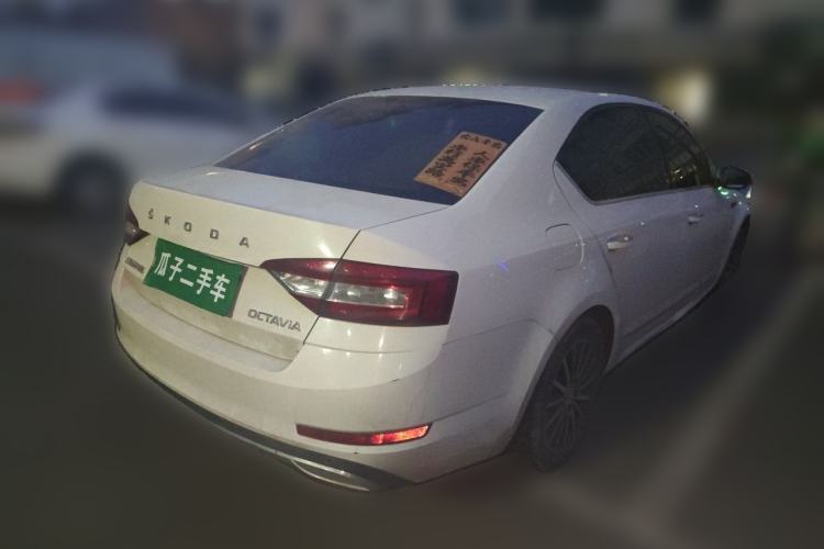 Used Skoda Octavia 2018 TSI230 DSG Luxury Edition Rear Right 45 Deg
