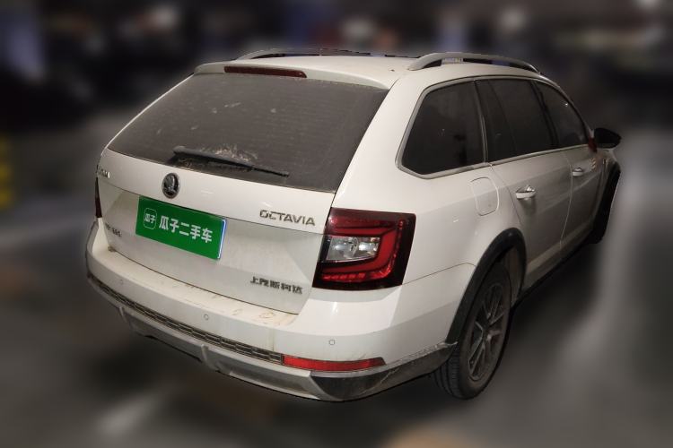 Used Skoda Octavia 2018 Station Wagon TSI230 DSG Luxury Edition Rear Right 45 Deg