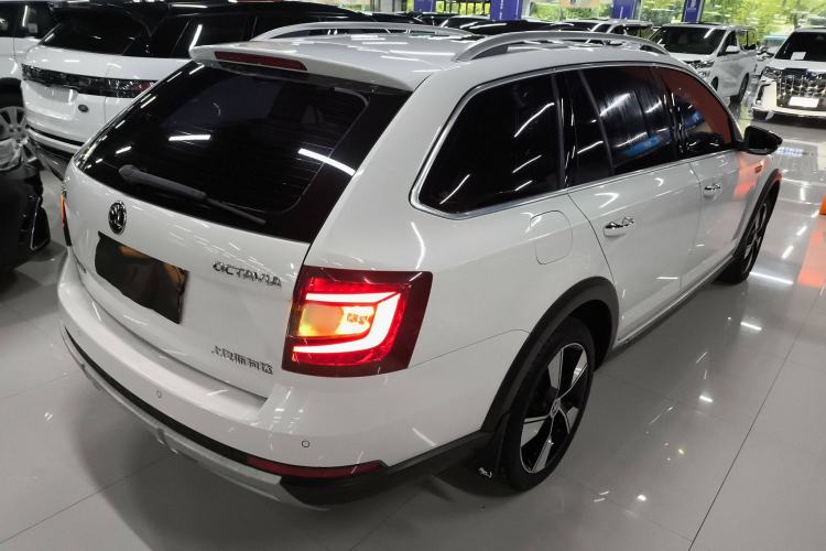 Used Skoda Octavia 2018 Station Wagon TSI280 DSG Luxury Edition Rear Right 45 Deg
