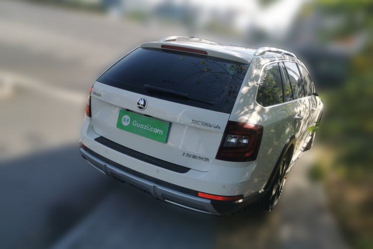 Used Skoda Octavia 2018 Station Wagon TSI280 DSG Luxury Edition Rear Right 45 Deg