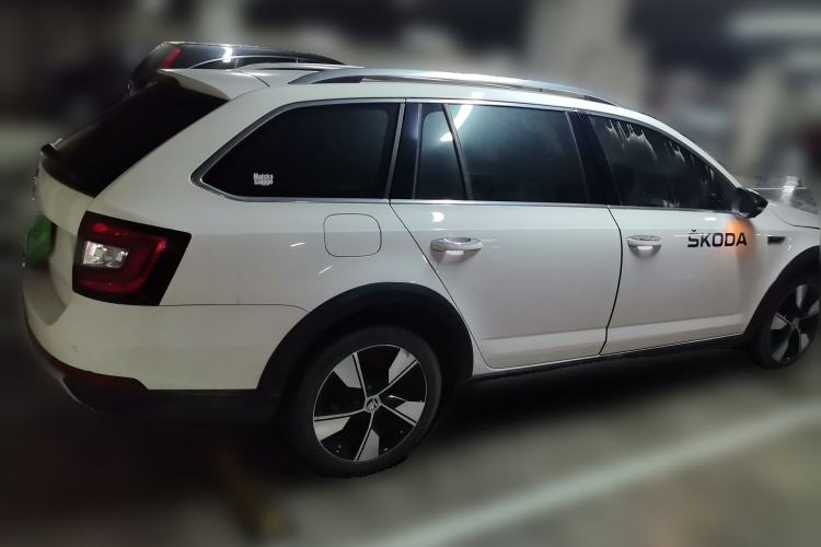 Used Skoda Octavia 2018 Station Wagon TSI280 DSG Flagship Edition Rear Right 45 Deg