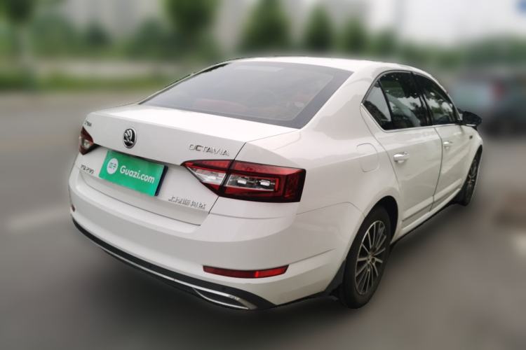 Used Skoda Octavia 2018 TSI230 DSG Luxury Edition Rear Right 45 Deg