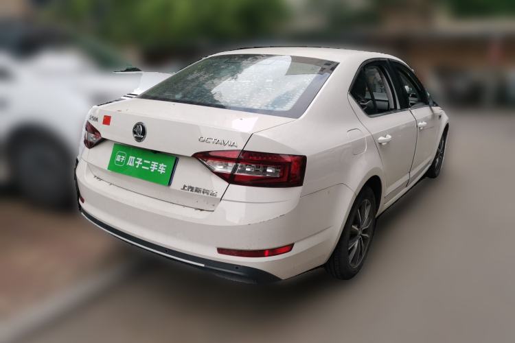 Used Skoda Octavia 2018 1.6L Automatic Comfort Edition Rear Right 45 Deg