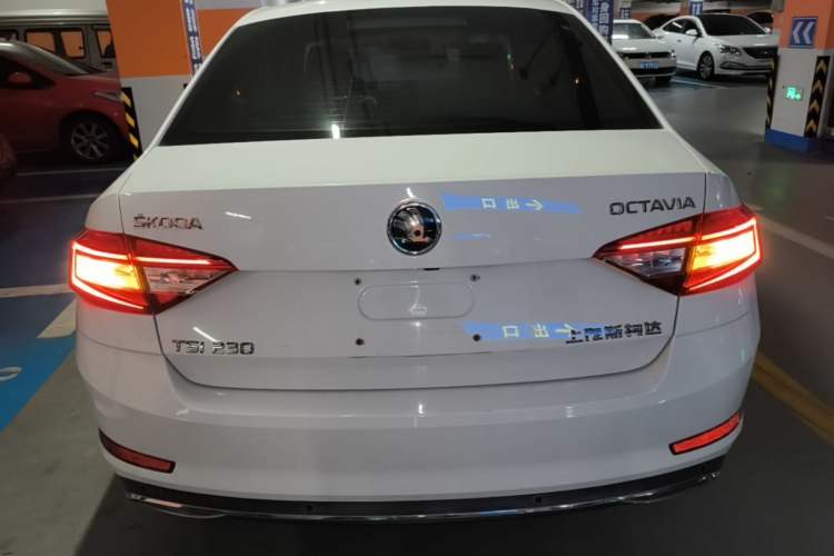 Used Skoda Octavia 2018 TSI230 DSG Luxury Edition Rear