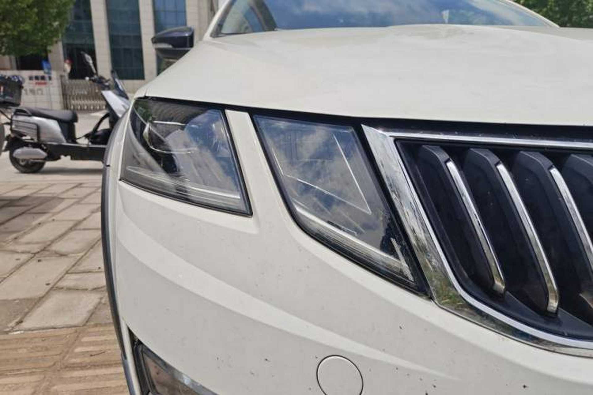 Used Skoda Octavia 2018 Station Wagon TSI280 DSG Flagship Edition Right Front Headlight