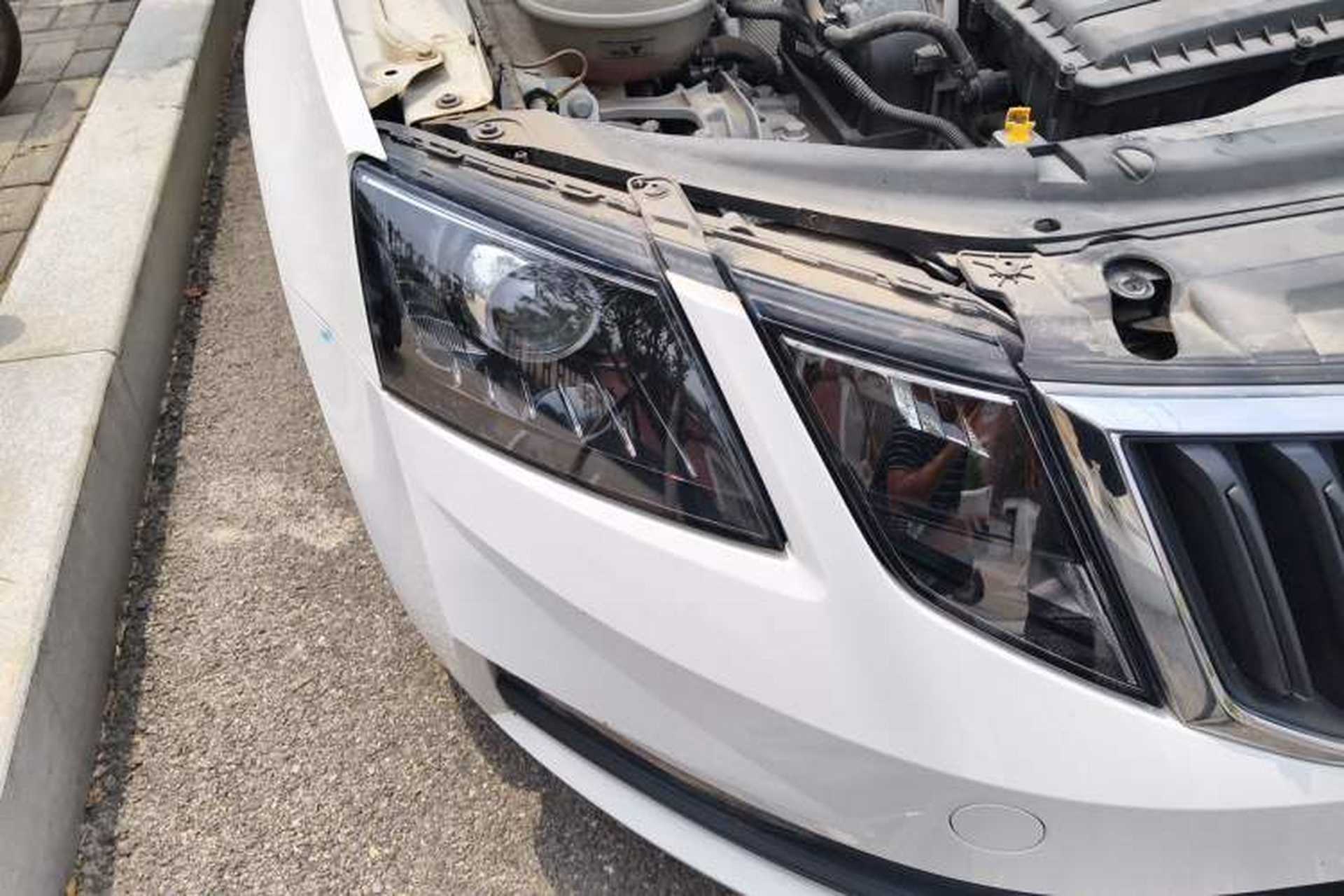 Used Skoda Octavia 2018 1.6L Manual Standard Edition Right Front Headlight