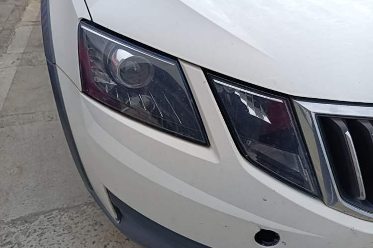 Used Skoda Octavia 2018 Station Wagon TSI230 DSG Luxury Edition Right Front Headlight