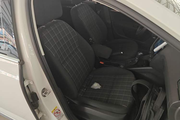 Used Skoda Octavia 2018 Station Wagon TSI230 DSG Comfort Edition Right Front Seat