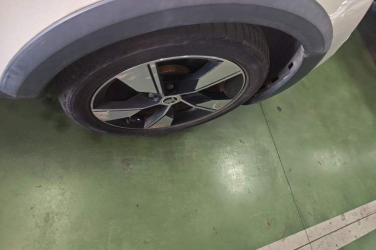 Used Skoda Octavia 2018 Station Wagon TSI280 DSG Luxury Edition Right Front Wheel Hub