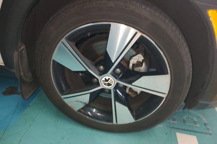 Used Skoda Octavia 2018 Station Wagon TSI280 DSG Luxury Edition Right Front Wheel Hub