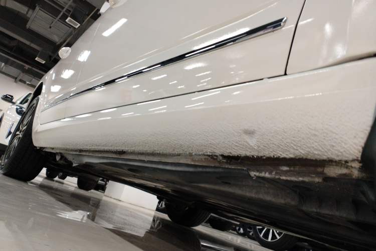 Used Skoda Octavia 2018 TSI230 DSG Luxury Edition Right Side Sill
