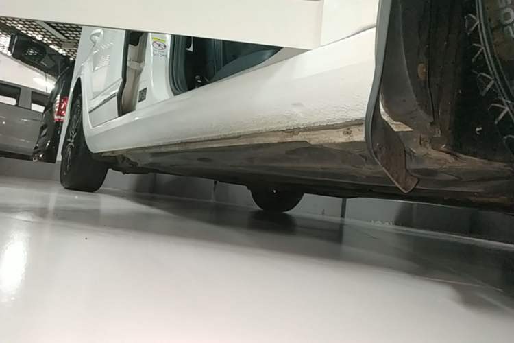 Used Skoda Octavia 2018 TSI230 DSG Luxury Edition Right Side Sill