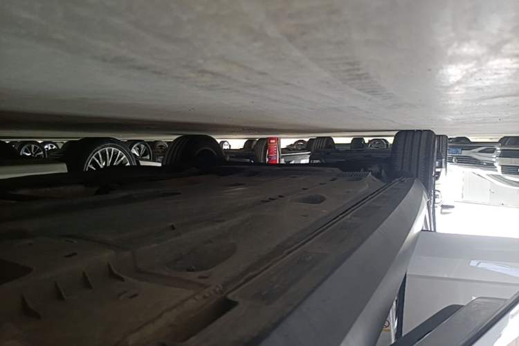 Used Skoda Octavia 2018 Station Wagon TSI230 DSG Luxury Edition Right Side Sill