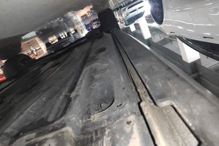 Used Skoda Octavia 2018 Station Wagon TSI280 DSG Flagship Edition Right Side Sill