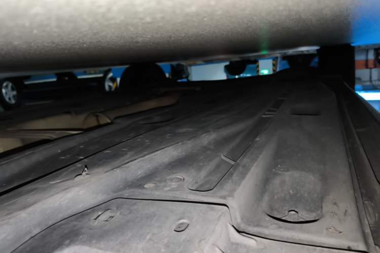 Used Skoda Octavia 2018 TSI230 DSG Luxury Edition Right Side Sill