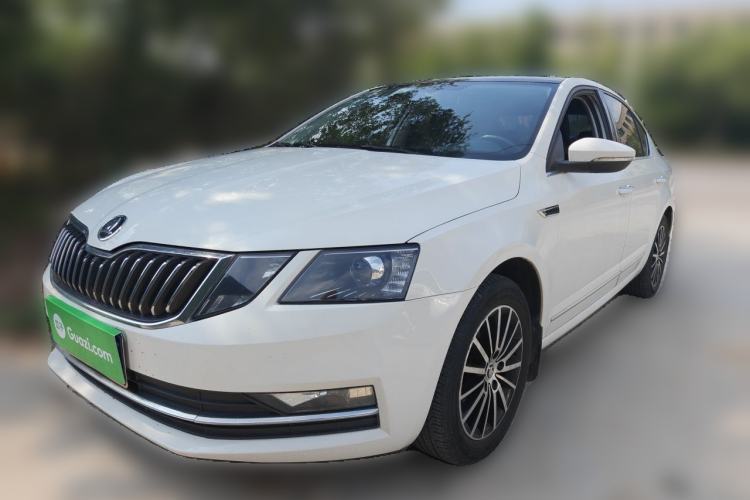 Used Skoda Octavia 2018 1.6L Automatic Luxury Edition Guazi used car, China used car export, Used car for sale, Used  cars, Cheapest cars for sale