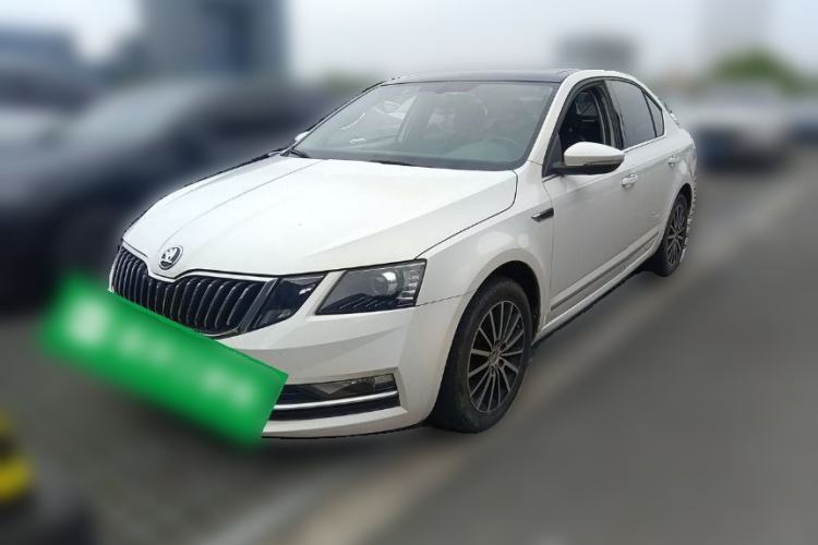 Used Skoda Octavia 2018 TSI230 DSG Luxury Edition Guazi used car, China used car export, Used car for sale, Used  cars, Cheapest cars for sale