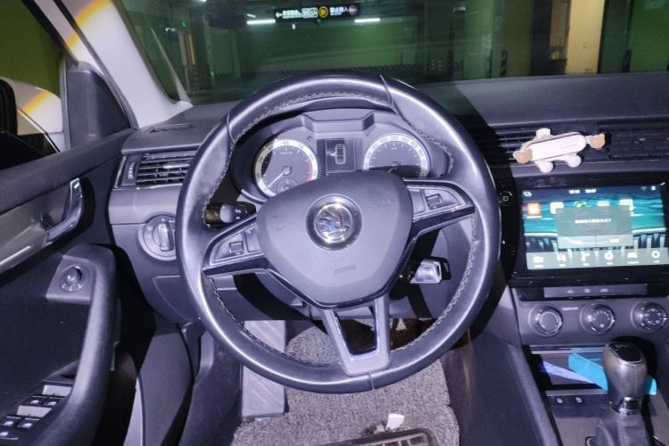 Used Skoda Octavia 2018 TSI230 DSG Luxury Edition Steering Wheel