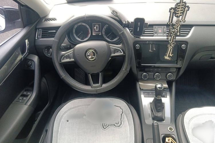 Used Skoda Octavia 2018 Station Wagon TSI280 DSG Luxury Edition Steering Wheel