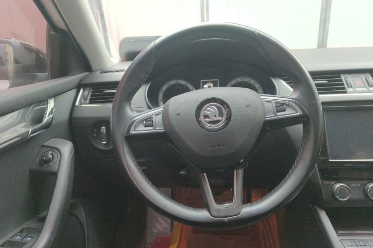 Used Skoda Octavia 2018 Station Wagon TSI230 DSG Luxury Edition Steering Wheel