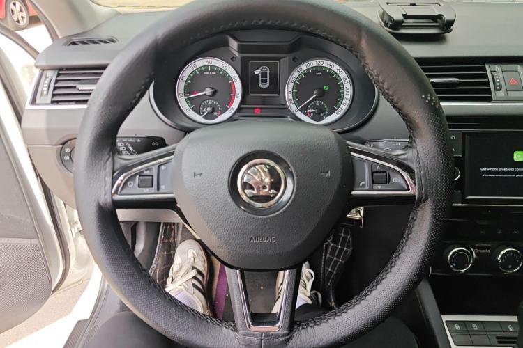 Used Skoda Octavia 2018 TSI230 DSG Luxury Edition Steering Wheel