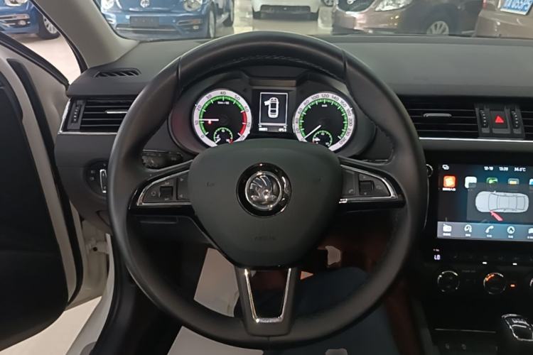 Used Skoda Octavia 2018 TSI280 DSG Flagship Edition Steering Wheel