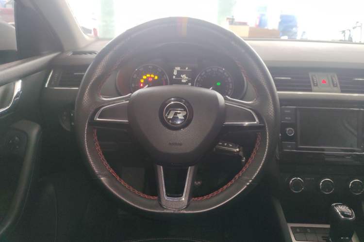 Used Skoda Octavia 2018 TSI230 DSG Comfort Edition Steering Wheel