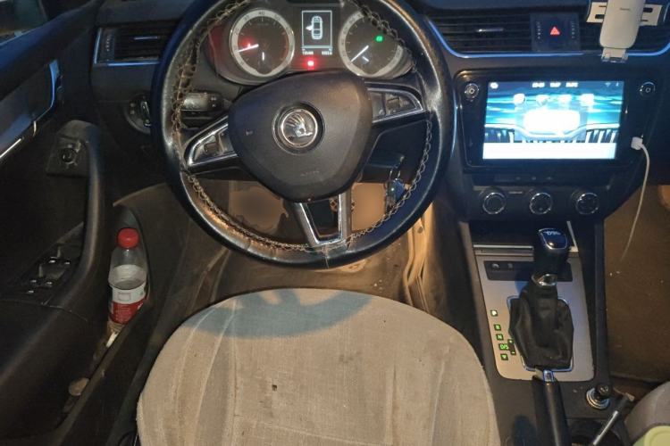 Used Skoda Octavia 2018 TSI230 DSG Luxury Edition Steering Wheel