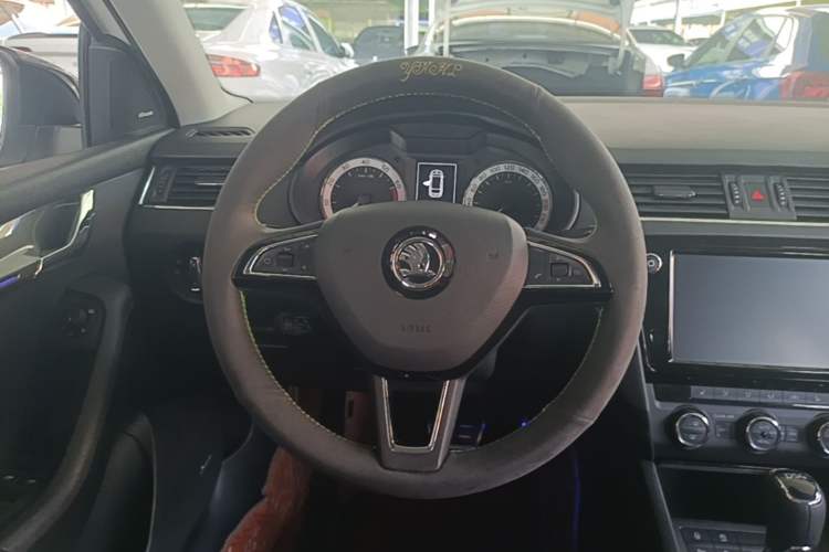 Used Skoda Octavia 2018 Station Wagon TSI230 DSG Luxury Edition Steering Wheel