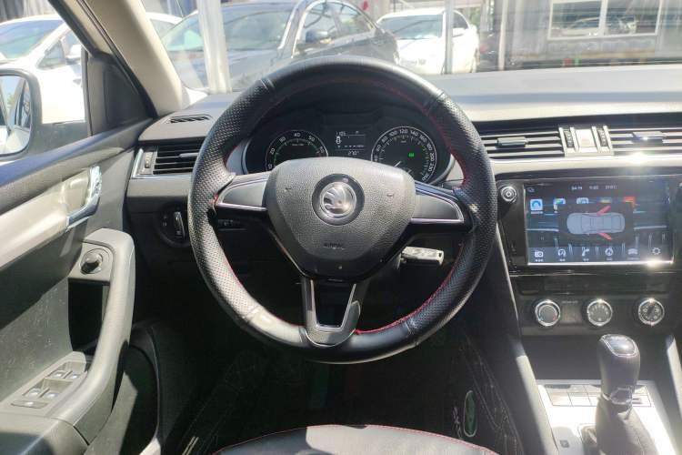 Used Skoda Octavia 2018 TSI230 DSG Comfort Edition Steering Wheel