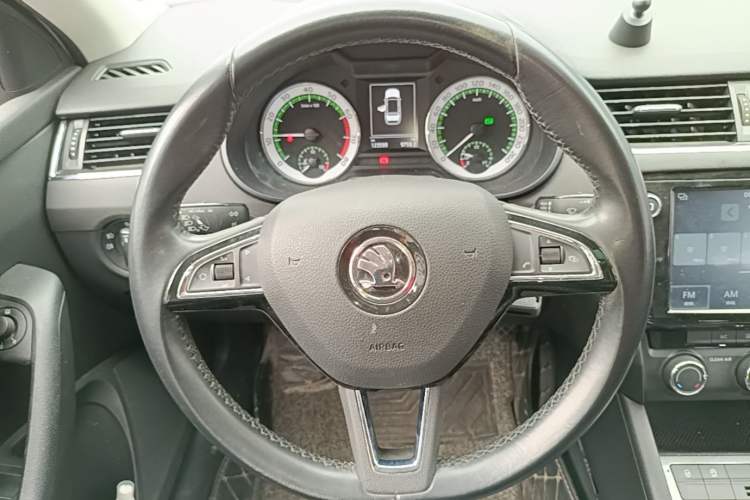 Used Skoda Octavia 2018 Station Wagon TSI230 DSG Luxury Edition Steering Wheel