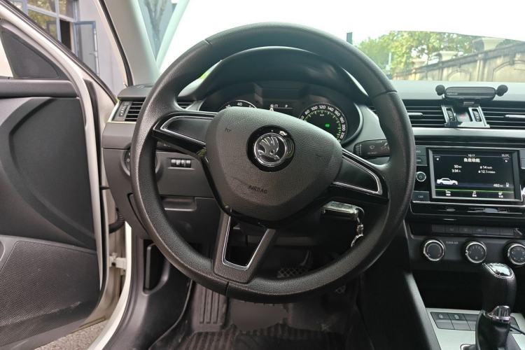 Used Skoda Octavia 2018 TSI230 DSG Comfort Edition Steering Wheel