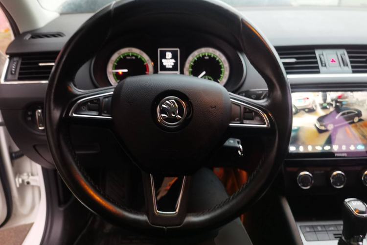 Used Skoda Octavia 2018 Station Wagon TSI280 DSG Luxury Edition Steering Wheel